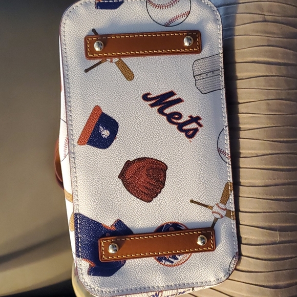 Dooney & Bourke EUC Mets Bag - Picture 3 of 4